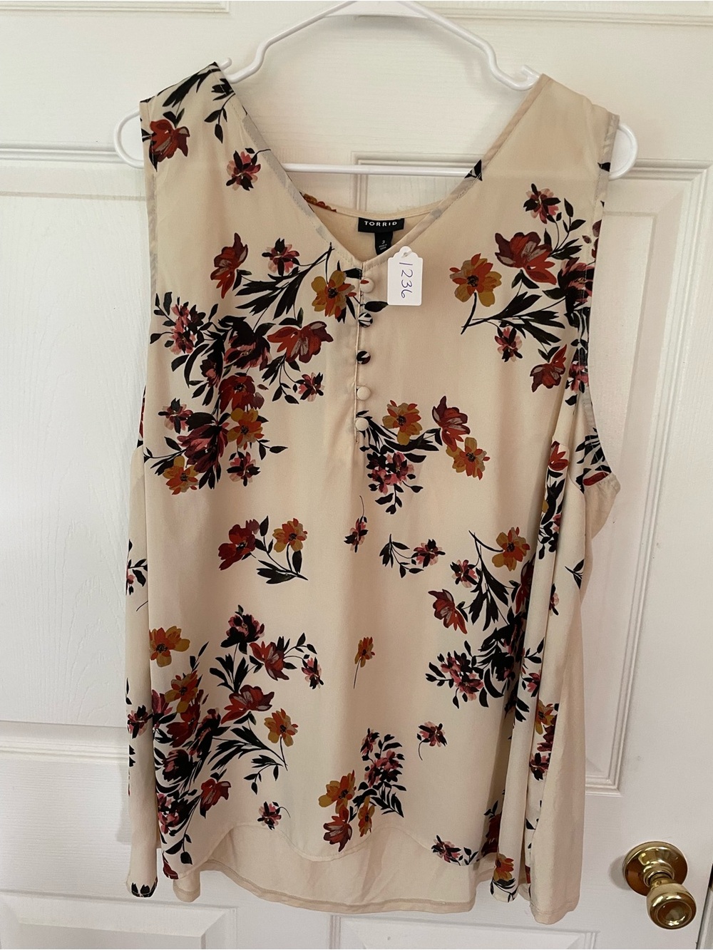 Torrid Size 3 (3X / 22–24) Cream Floral Sleeveless V-Neck Tunic Top